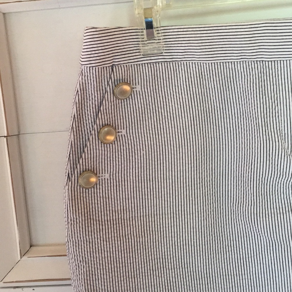 Cotton J. Crew mini skirt - Picture 2 of 3